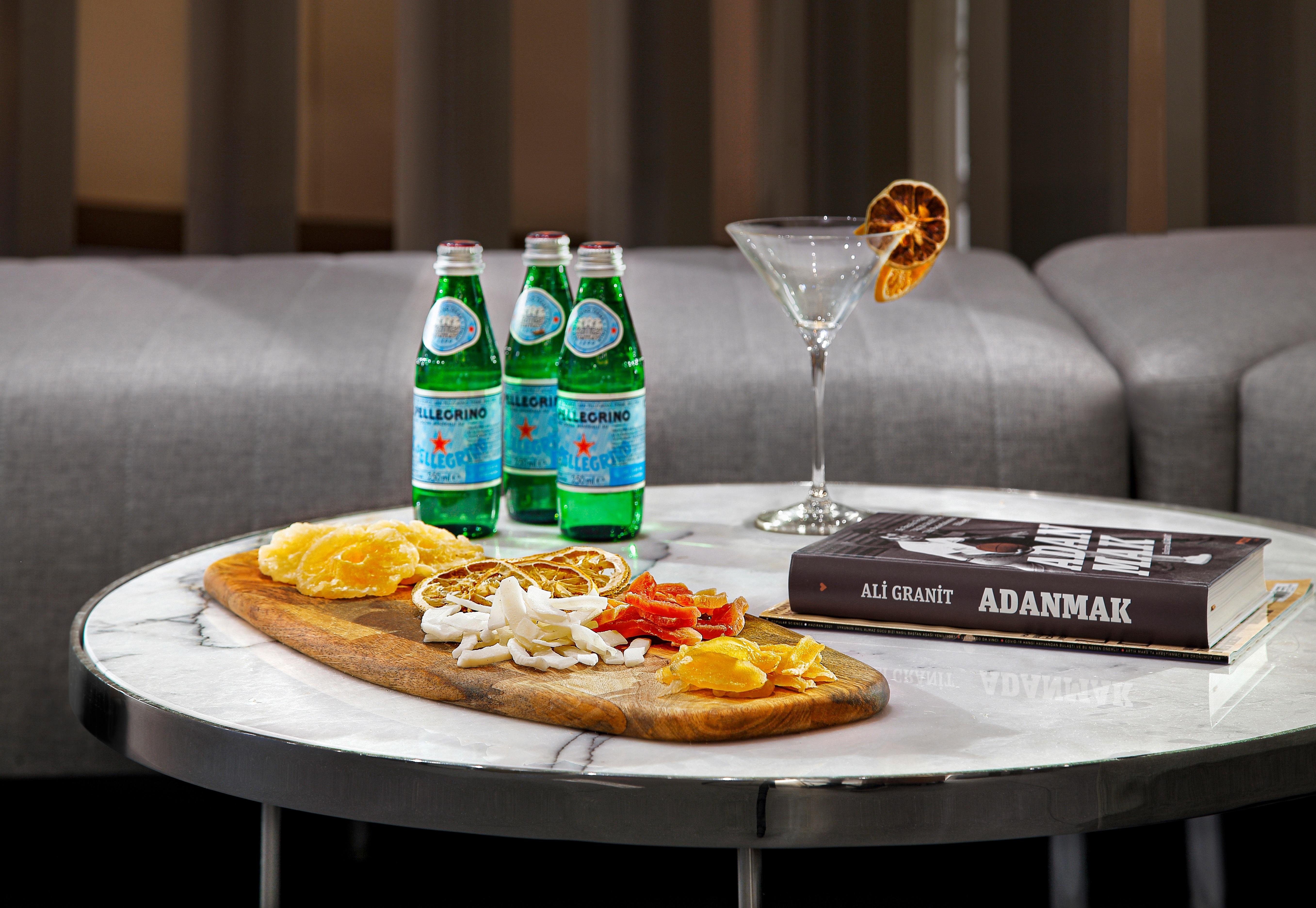 Wanda Vista Istanbul Hotel Luaran gambar S.PELLEGRINO